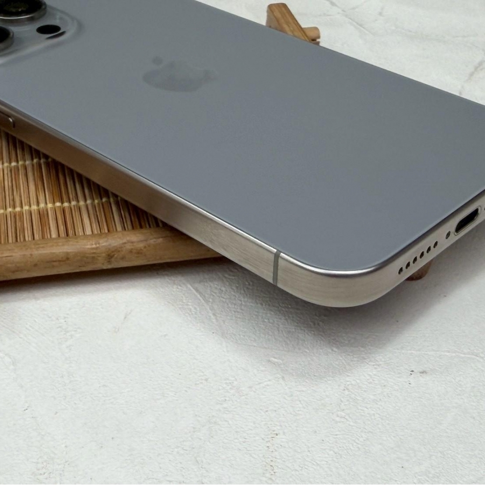 iPhone 15 Pro max 512g 鈦 電池91% 無盒裝有配件