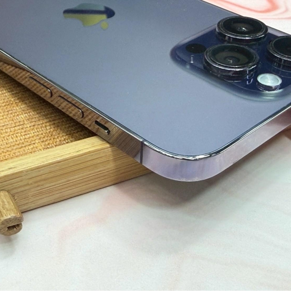 iPhone 14 pro max 256G 紫 電池75% 邊框有使用痕跡 無盒裝有配件