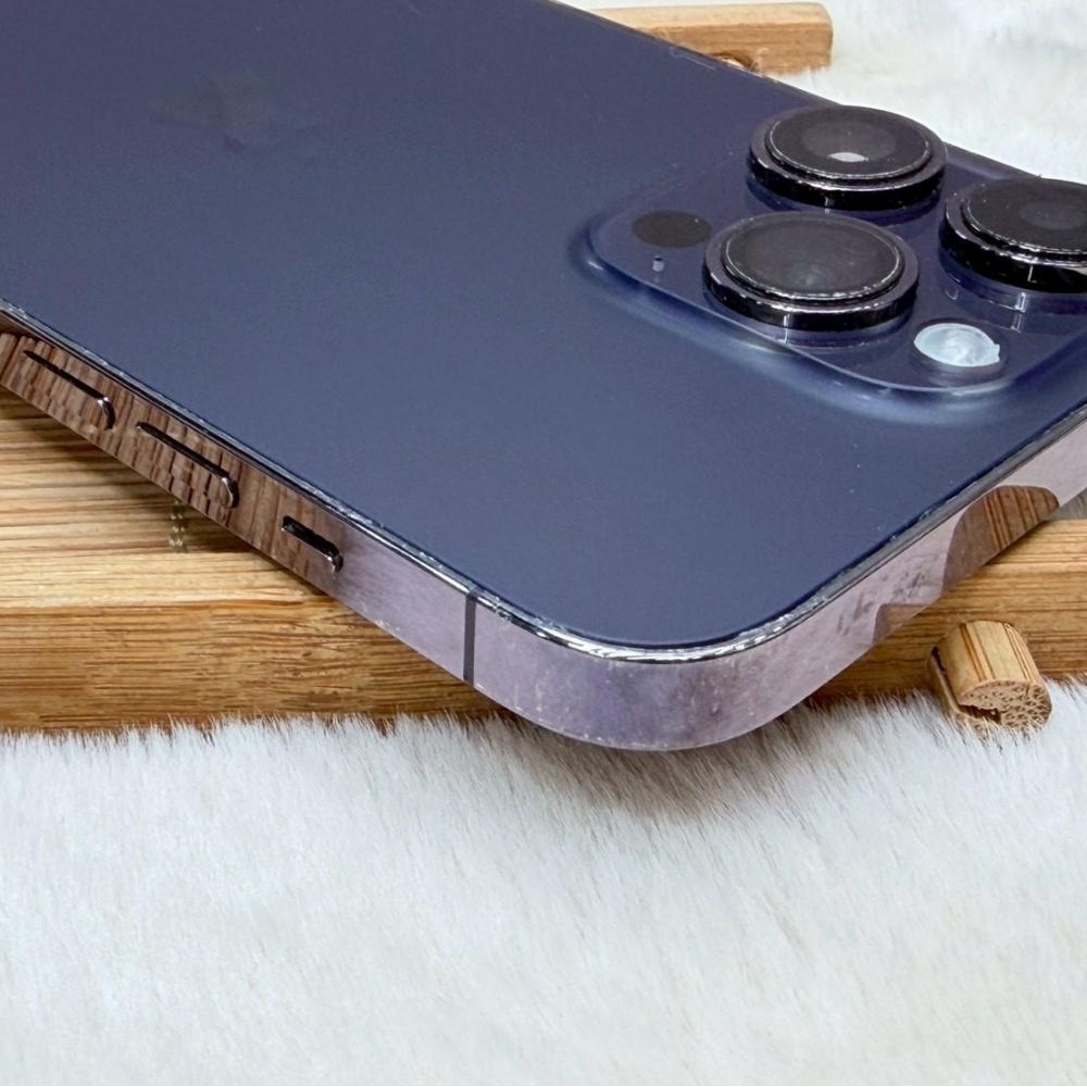 iPhone 14 pro Max 256g 紫 電池78% 換過副廠螢幕  有裝殼痕跡 無盒裝有配