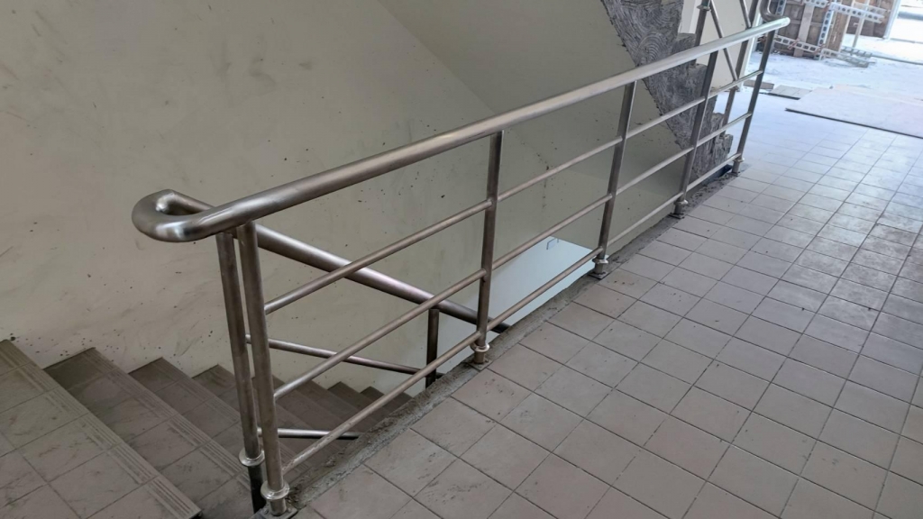 【彰化樓梯扶手安裝】白鐵扶手