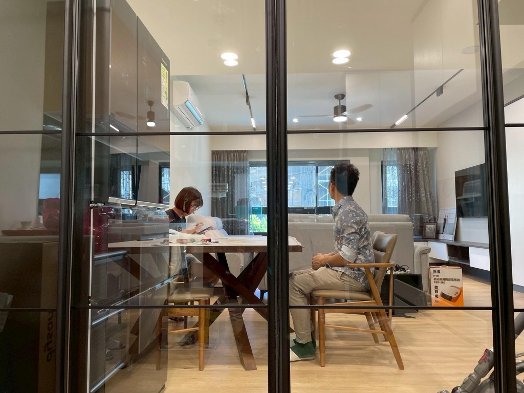俐落線條．極簡為美